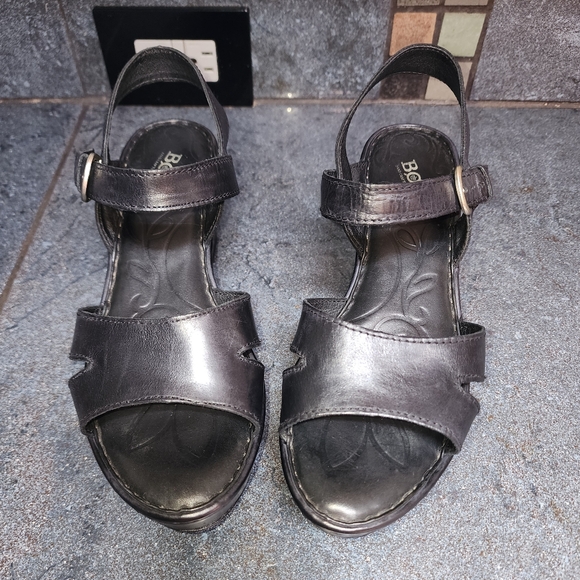 Born Du Juor Leather Wedge Sandles Women's size 9 - Picture 2 of 7